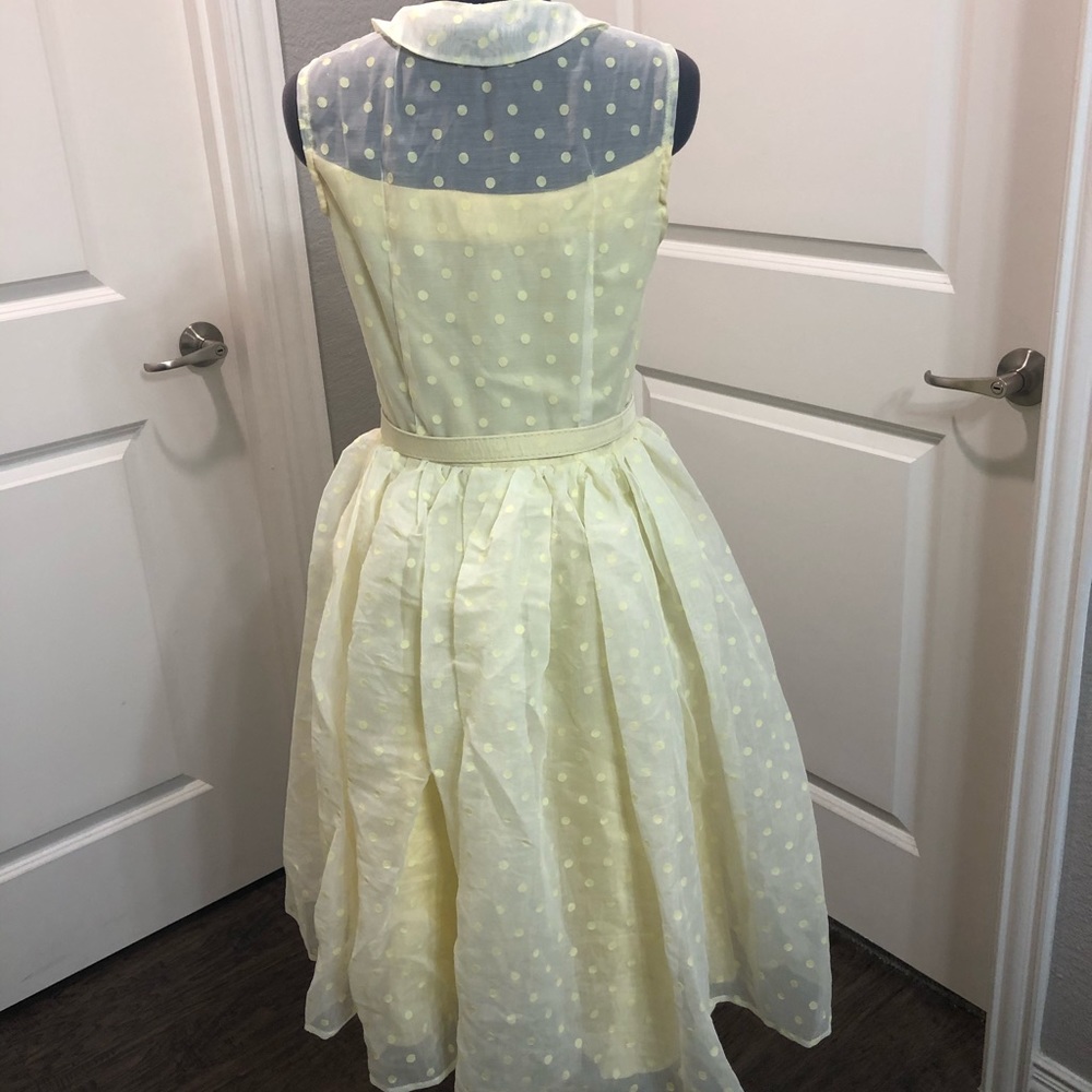 ❌Sold❌ Unique Vintage Swiss Dot Yellow Dress - Picture 6 of 11